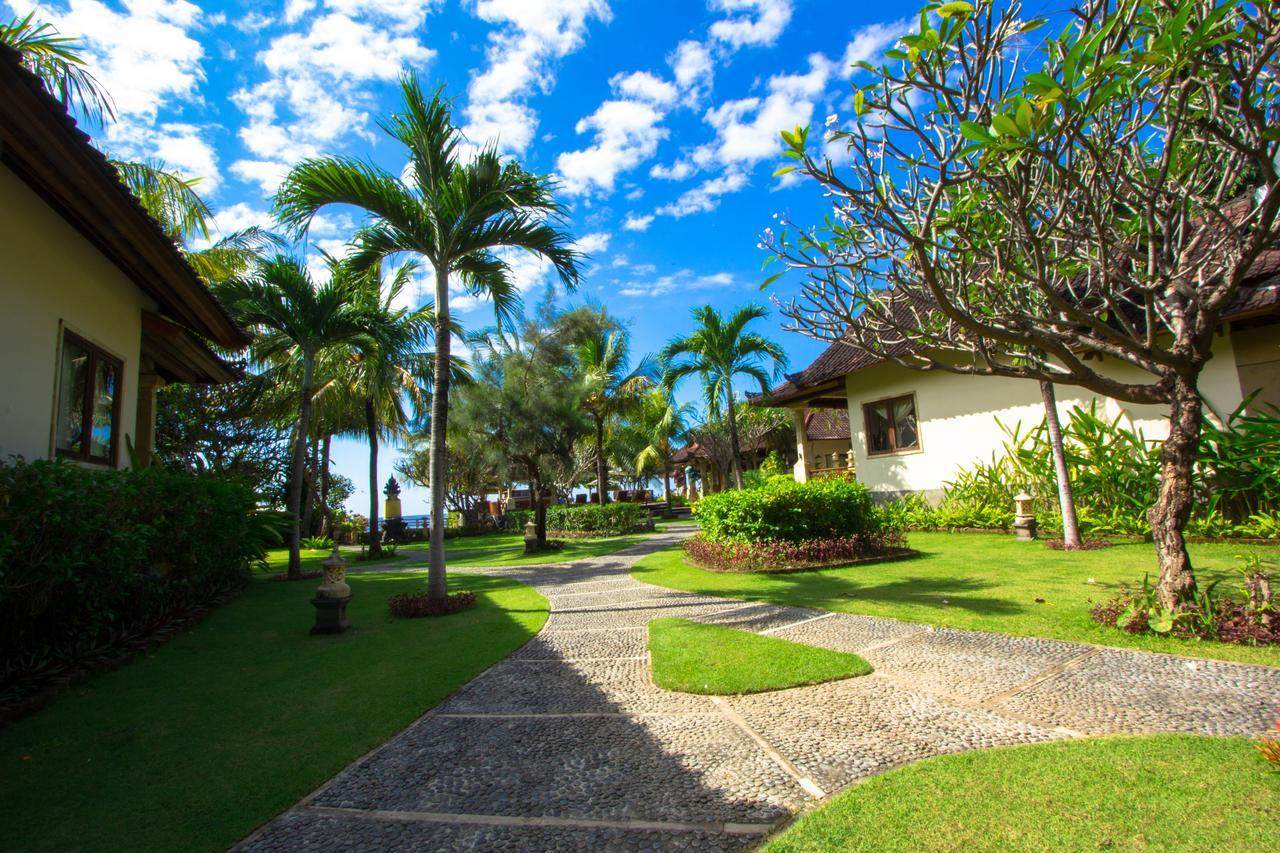 Arya Amed Beach Resort And Dive Center Exterior photo